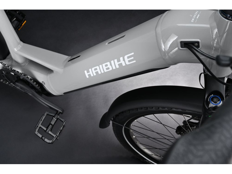 Trekové elektrokolo Haibike Trekking 7 – low | 2023