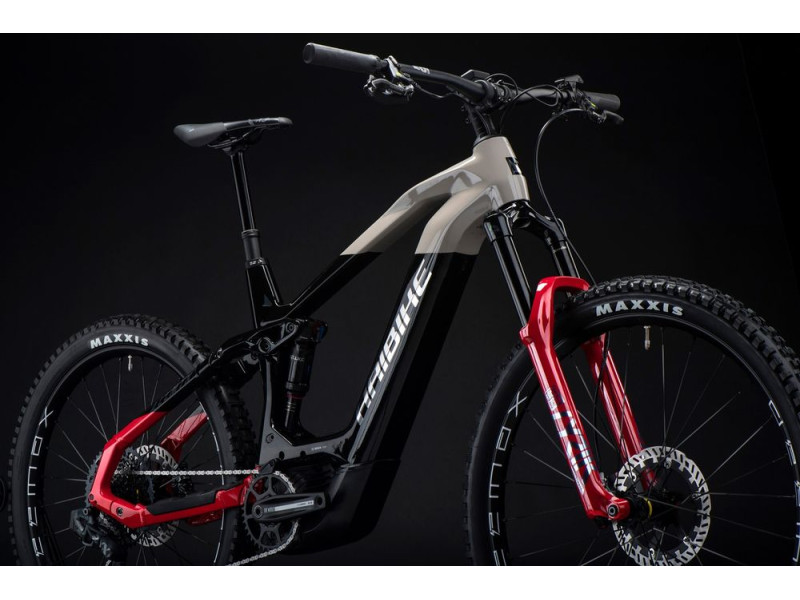 BAZAROVÉ Horské elektrokolo Haibike AllMtn CF SE