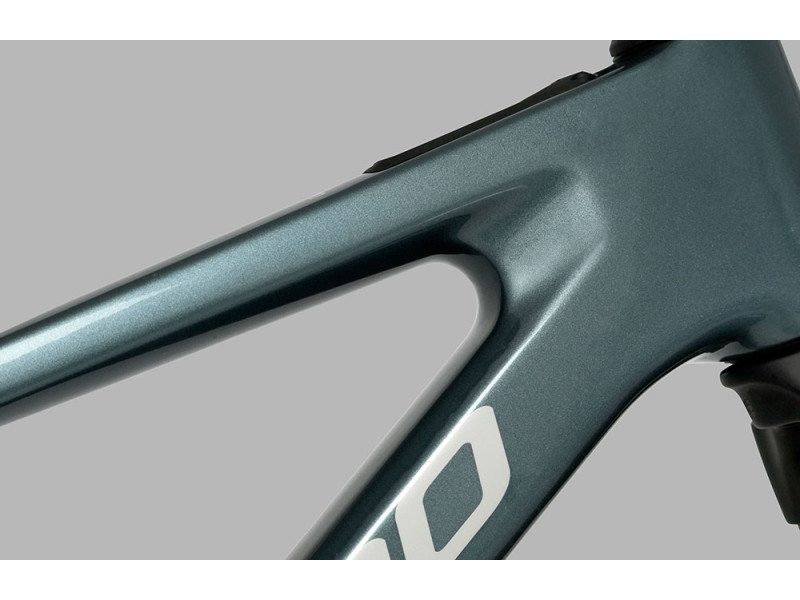 Horské elektrokolo Megamo REASON CRB 05