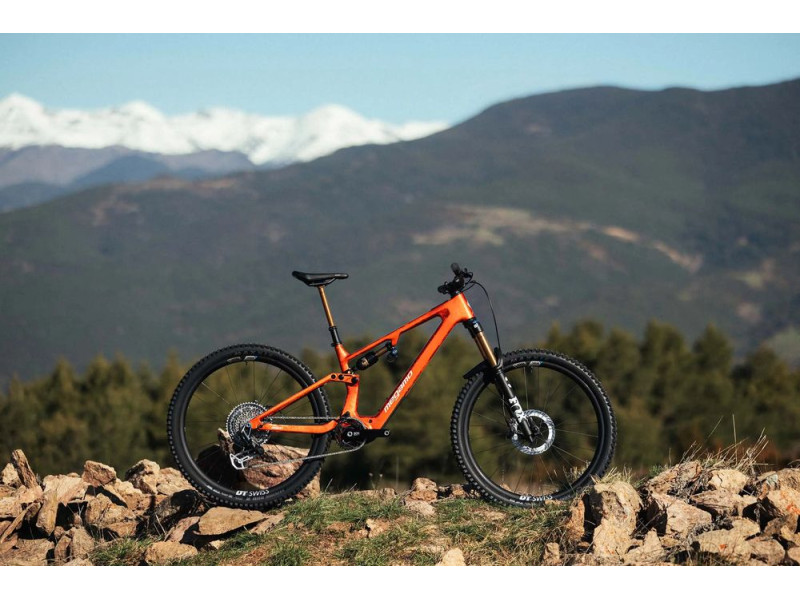 Horské elektrokolo Megamo REASON AIR CRB 07 | 2027, orange, S